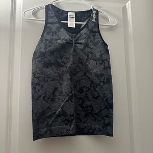 Gymshark animal adapt tank S